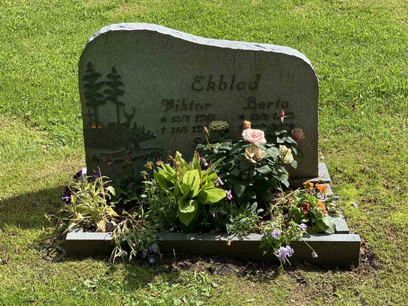 Grave number: 8 3   118-119