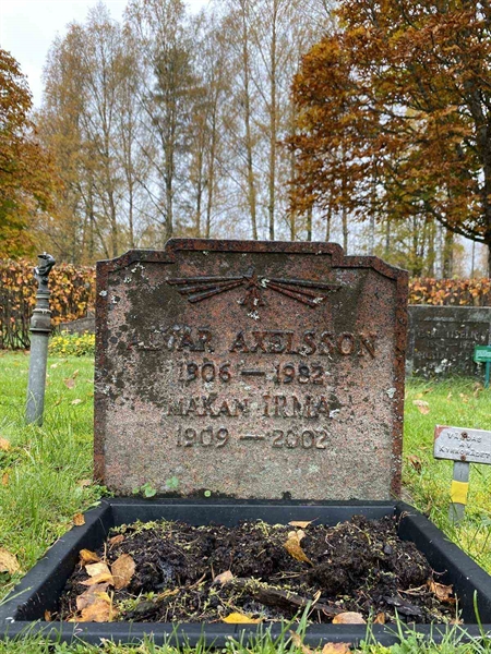 Grave number: 1 24    167