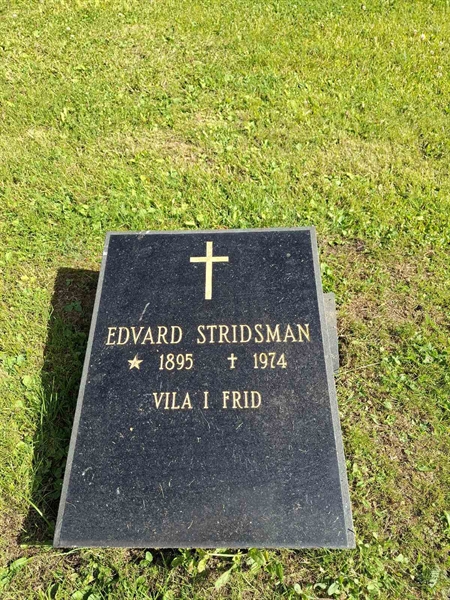 Grave number: 001 2   715