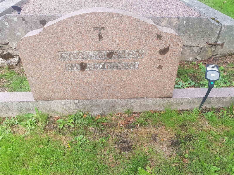 Grave number: 04 40258