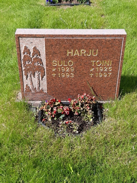 Grave number: KA 12   109