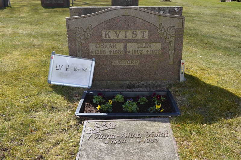 Grave number: LV H   107, 108