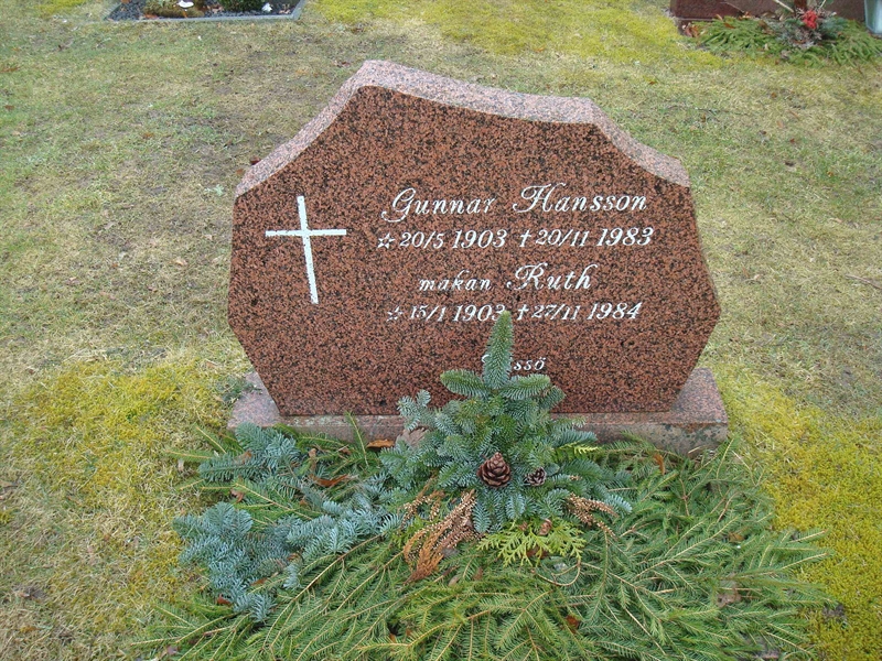 Grave number: BR D   319, 320