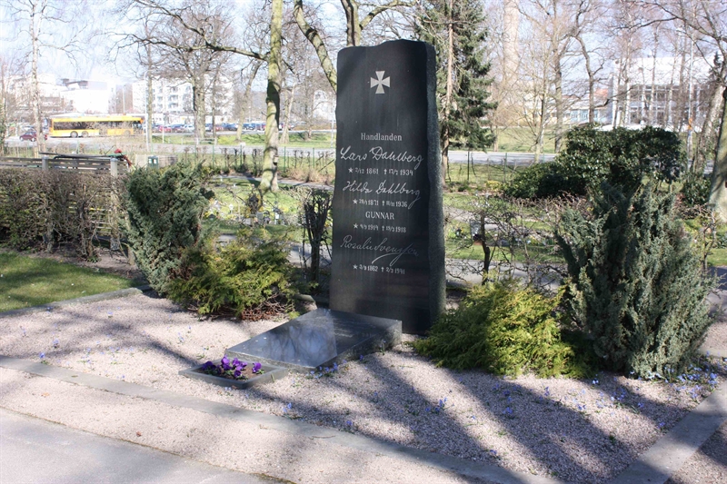 Grave number: Ö YÄ   100, 101, 102, 103