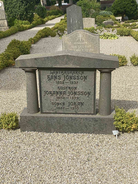 Grave number: LG D     1A