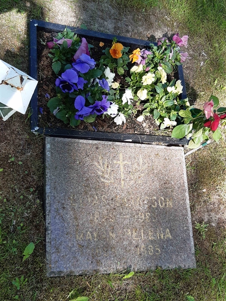 Grave number: KA 16    28