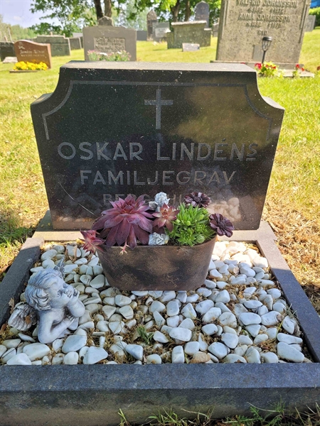 Grave number: JÄ 1   64