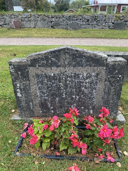 Grave number: 1 GaKy Kv22    63-67