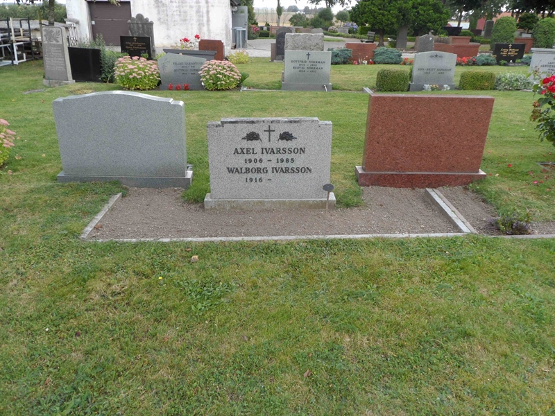Grave number: SK D   123, 124