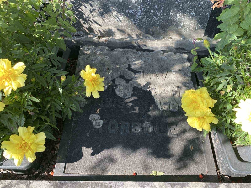 Grave number: 4 G 05    12