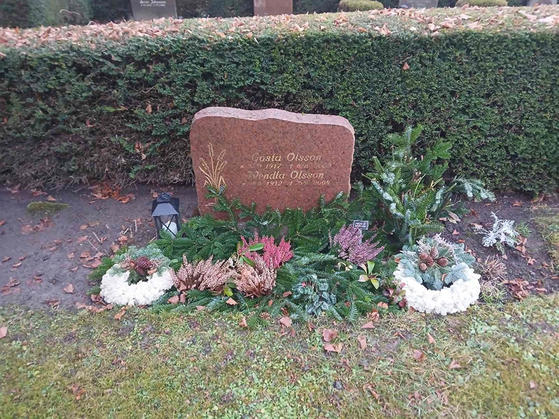 Grave number: FE E    83, 84