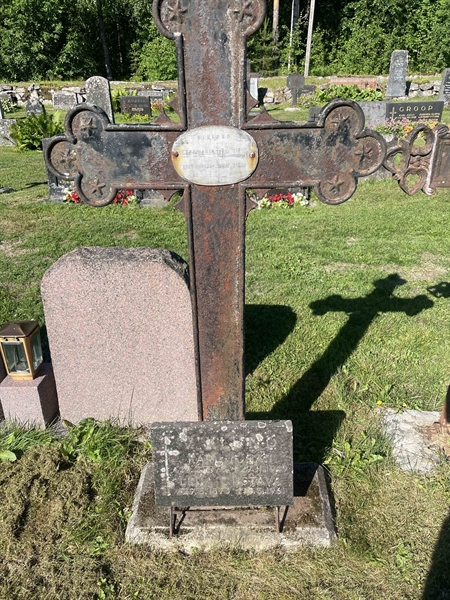 Gravnummer: N 5 4 628