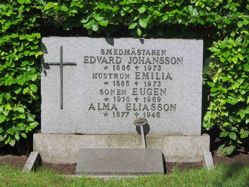 Grave number: HÖB 24    16