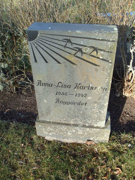 Grave number: KU 05   219