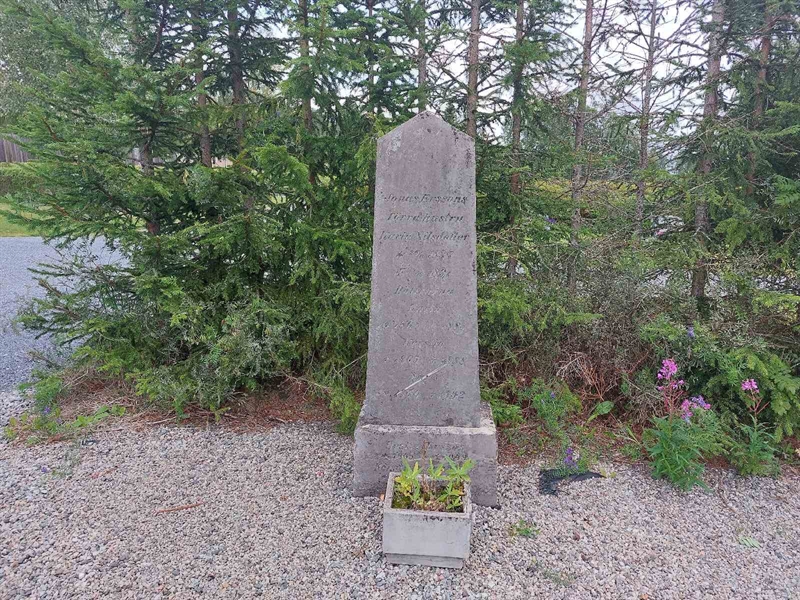 Grave number: K A     1