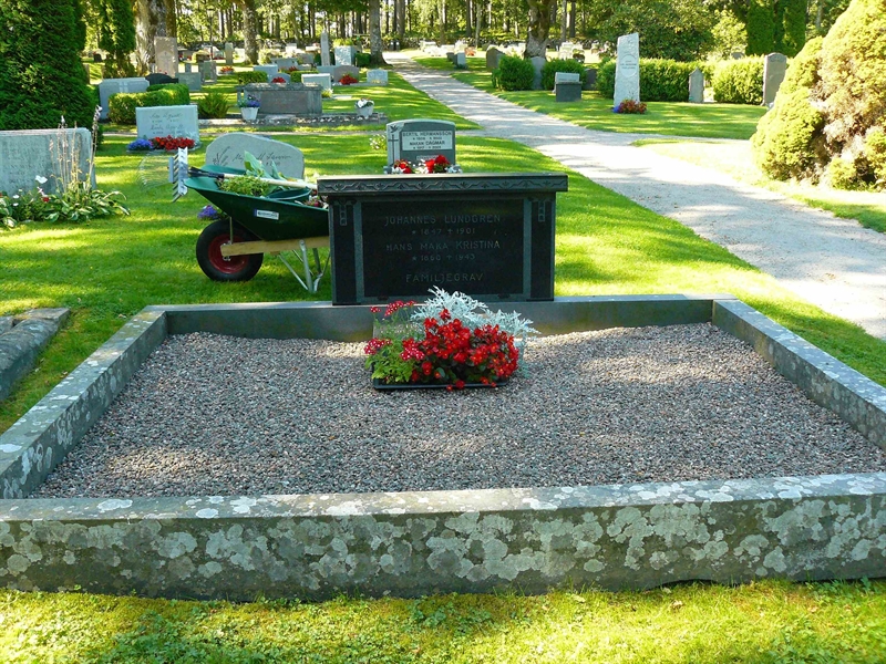 Grave number: Er G 6    30