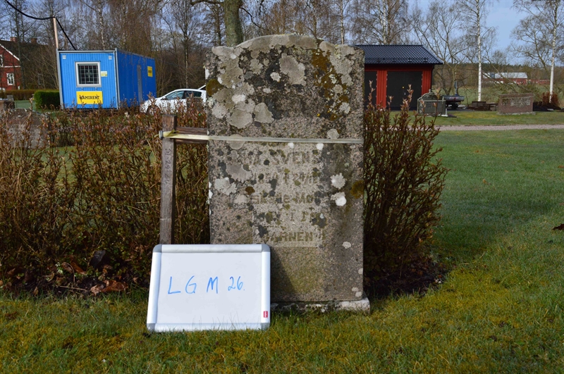 Grave number: LG M    26