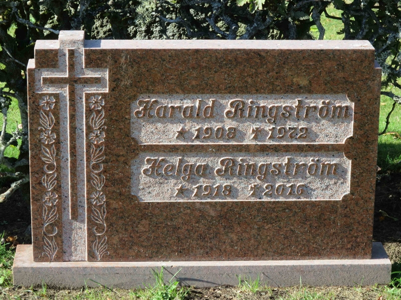 Grave number: HK J   111, 112