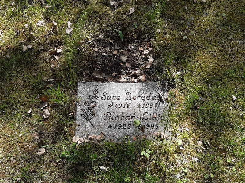 Grave number: KA 15   111