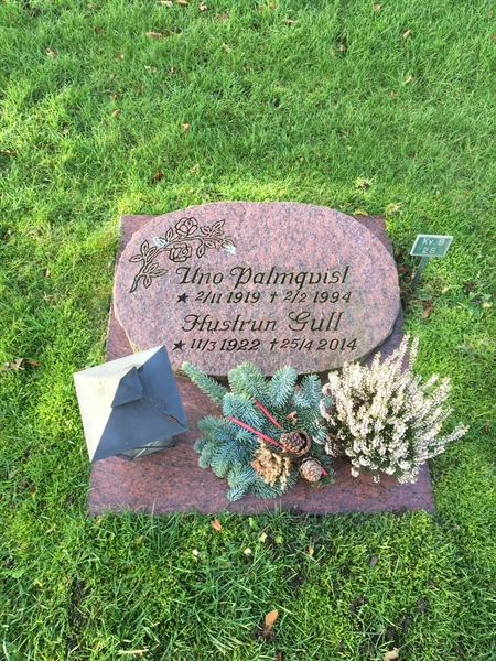 Gravnummer: 1 09   28