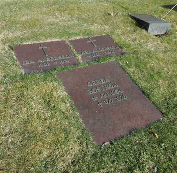 Grave number: SN D   120