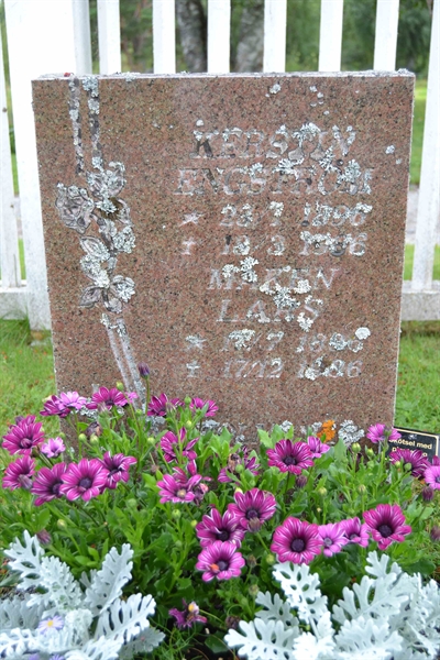 Grave number: 12 2   247-248