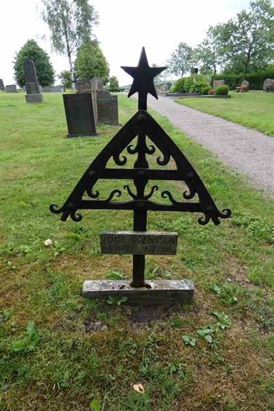 Grave number: TÖ 4    97