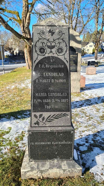 Grave number: M G 01 35-36