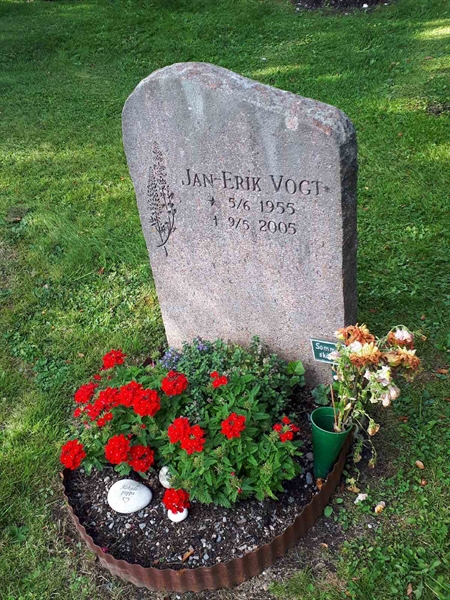 Hautatunnus: NK F D   468