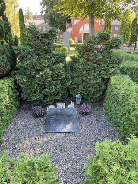 Grave number: VK II   132