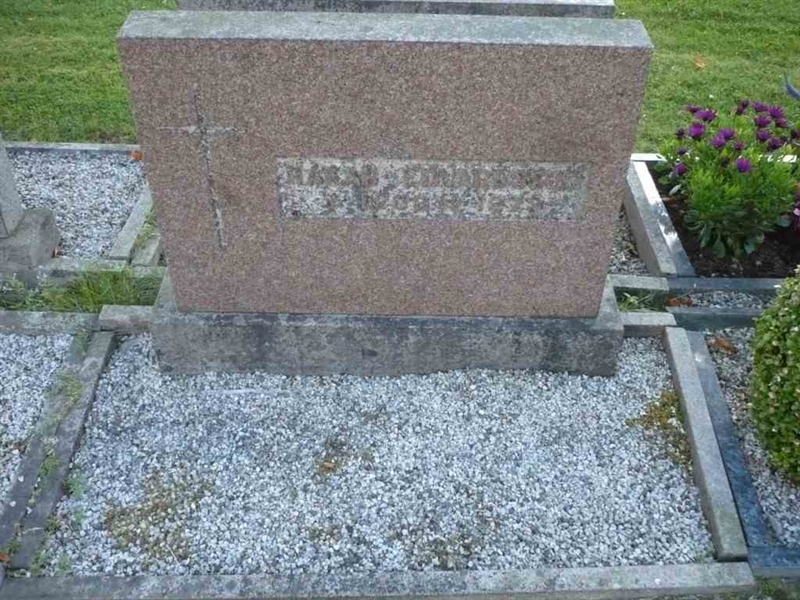 Grave number: SKF D   195