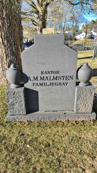 Grave number: M G 01 53-54