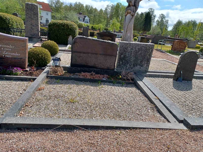 Grave number: OS C    18, 19