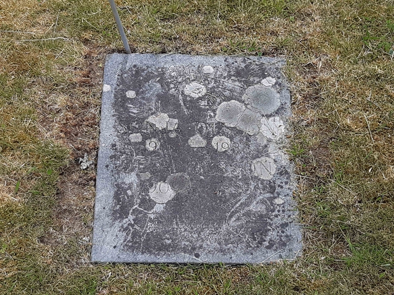 Grave number: JÄ 07    89
