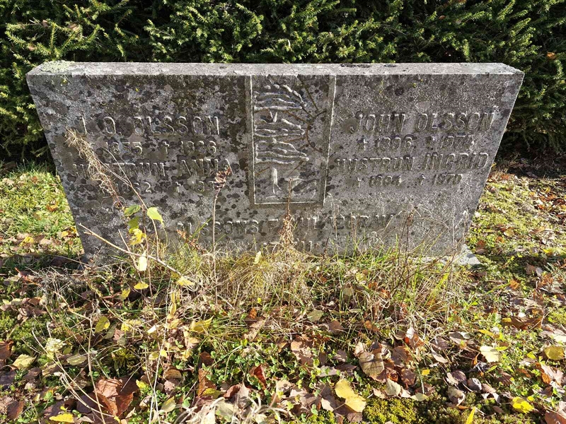 Grave number: AK B  2064-2066