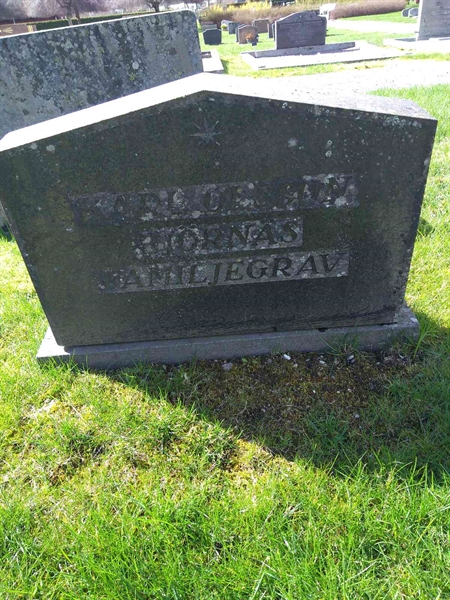 Grave number: TN 009  2450, 2451