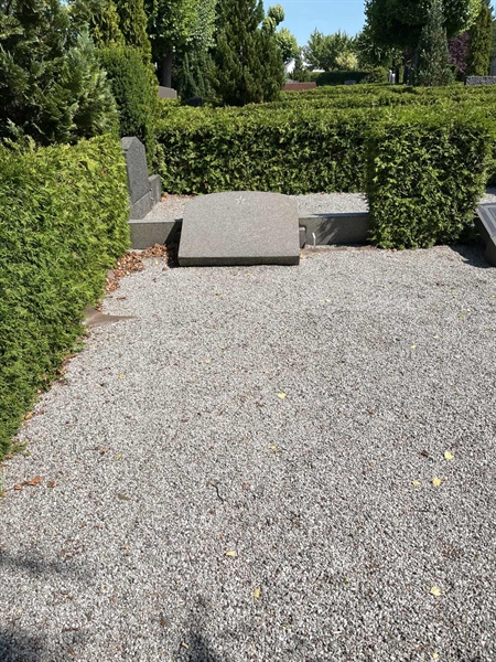 Grave number: NK VI    53a