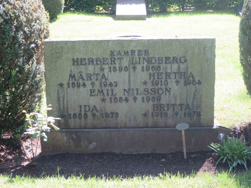 Grave number: HÖB 23     1