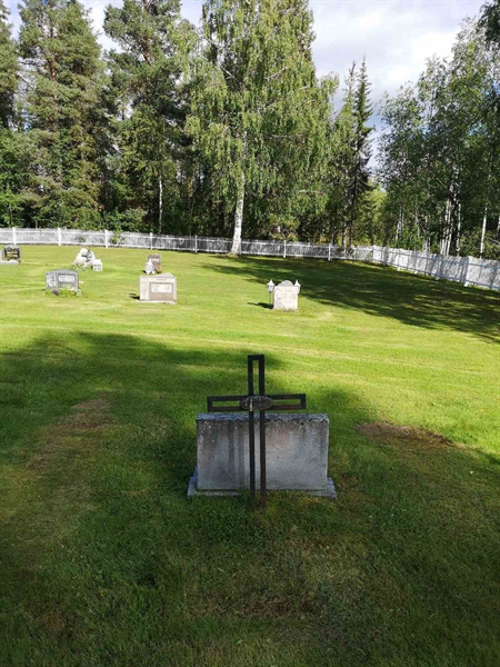 Gravnummer: POK 02    13