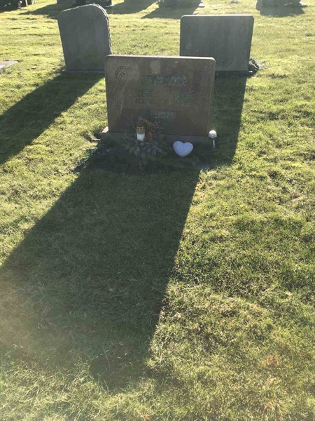 Grave number: SN 03    50, 51