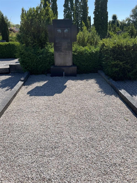 Grave number: NK V    38