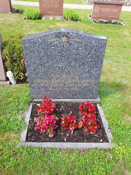 Grave number: M1 P    62