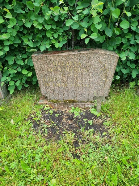 Grave number: 1 29 18