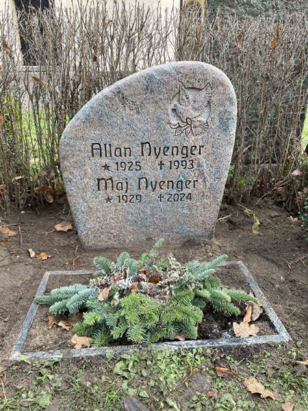 Grave number: Kärn ga pers   216