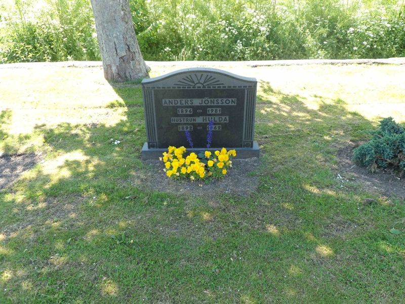 Grave number: ÖV K   101, 102