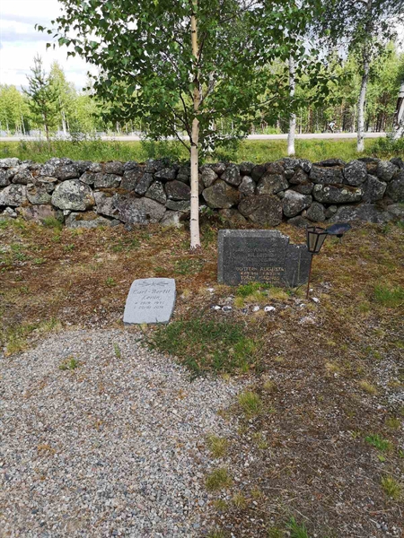 Gravnummer: SK J    12