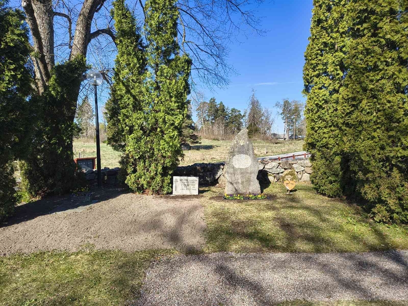 Gravnummer: 6    28-31