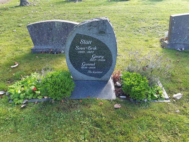 Hautatunnus: Fr 8   559-561