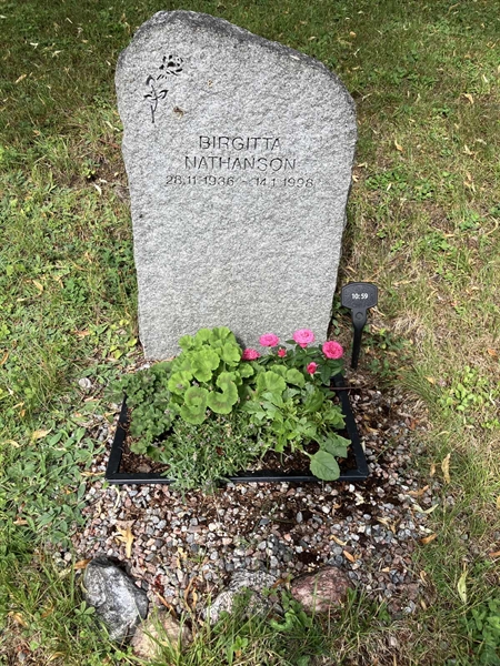 Grave number: 1 10    59