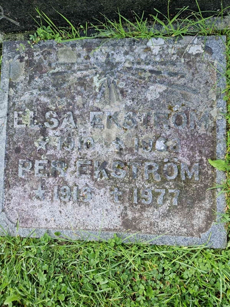 Grave number: 1 18    23